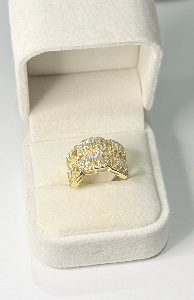 Emely ring
