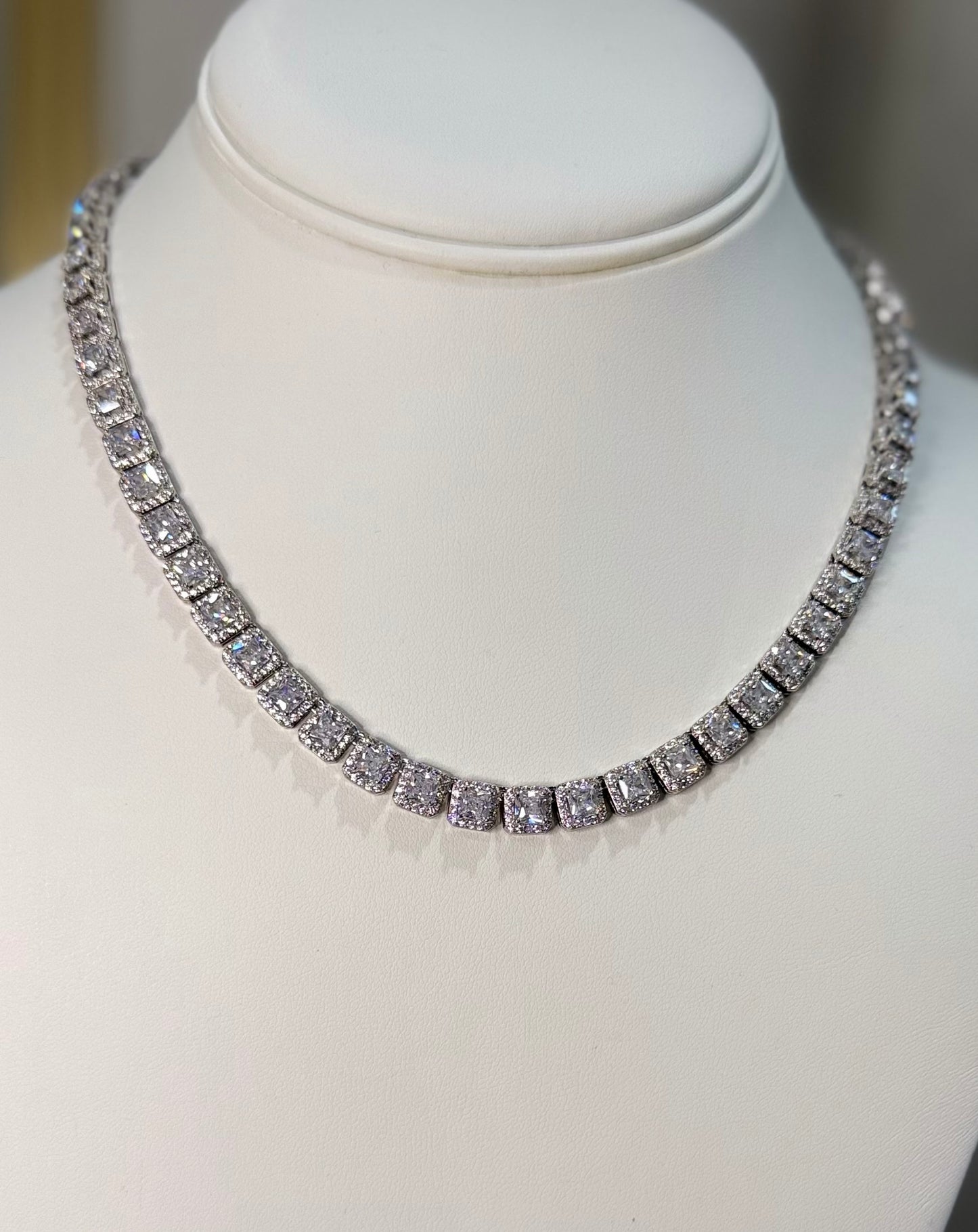 Darling square necklaces