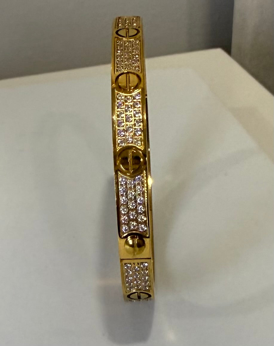 Roman Ice cub bangle