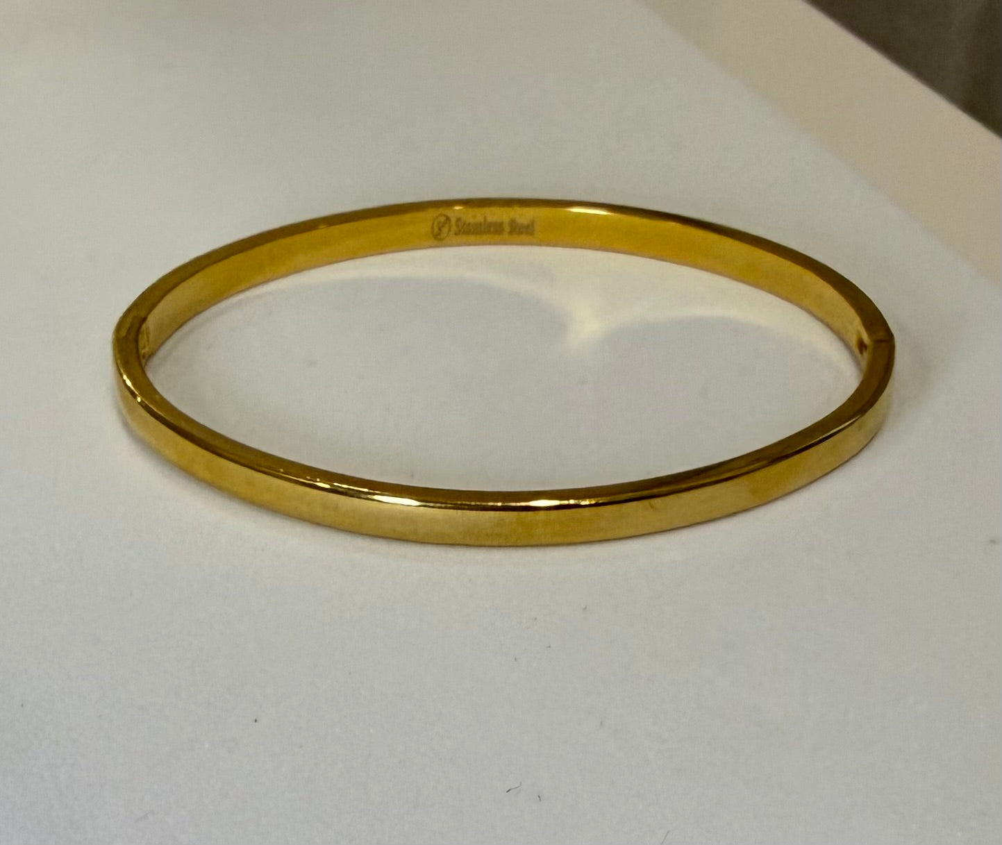 Tear bangle