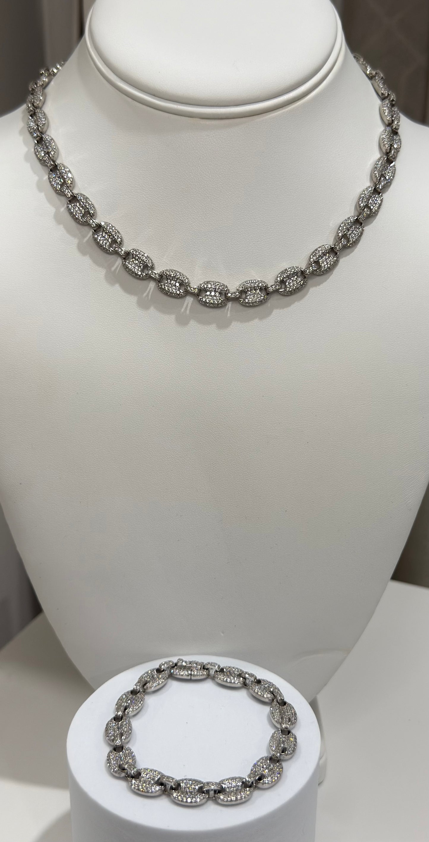 Royal set