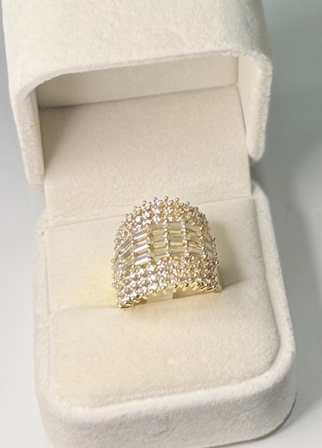 Aida ring