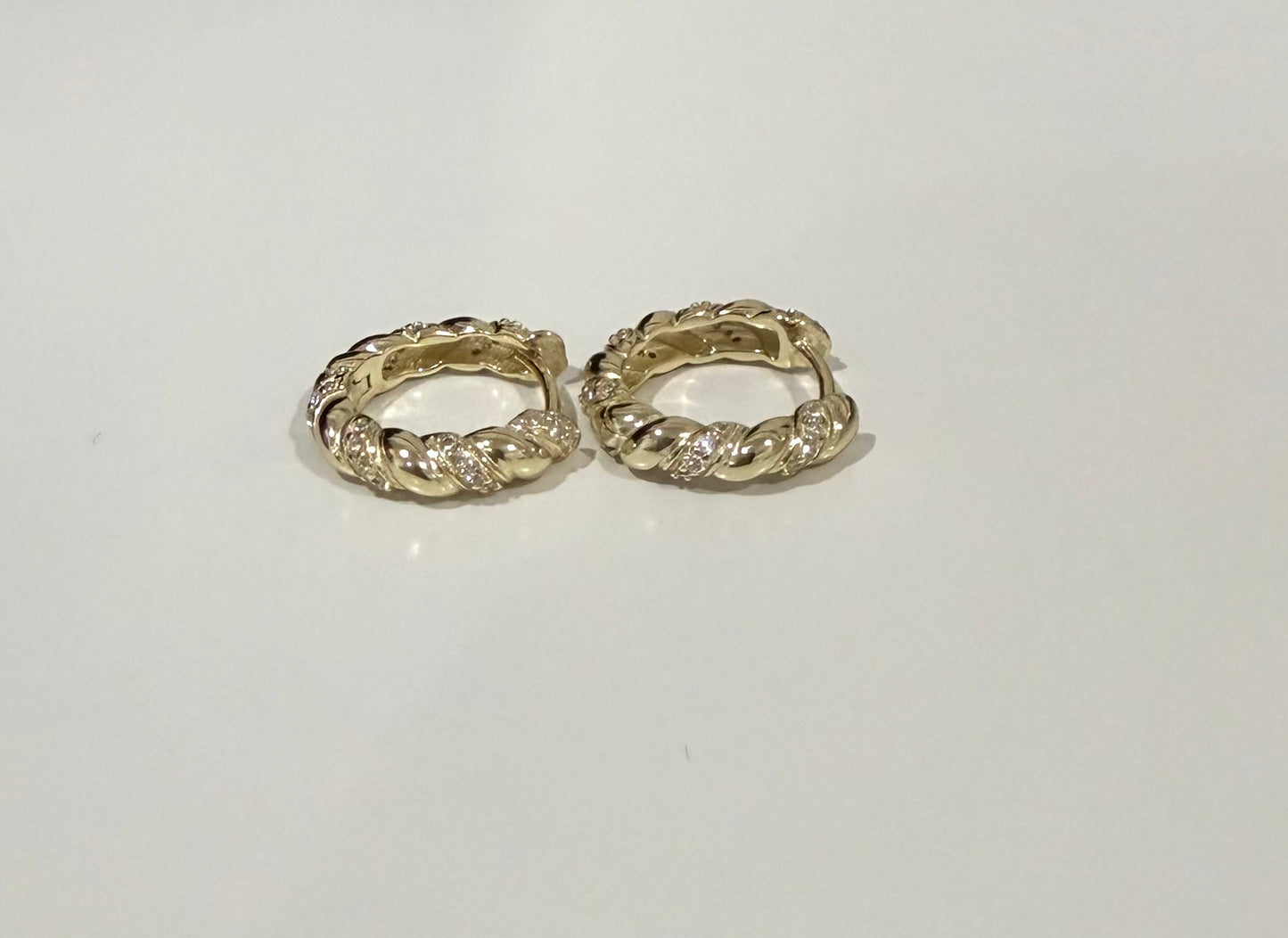 Twisted luxe hoops earrings