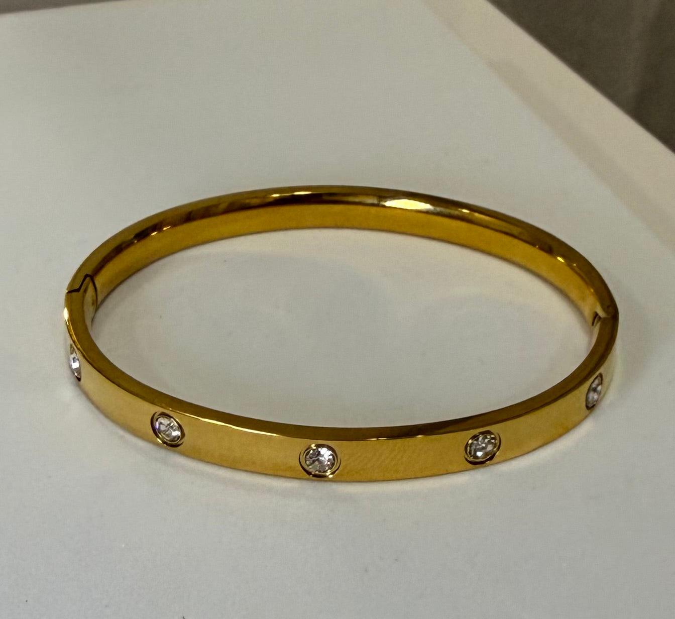 Diamond bangle