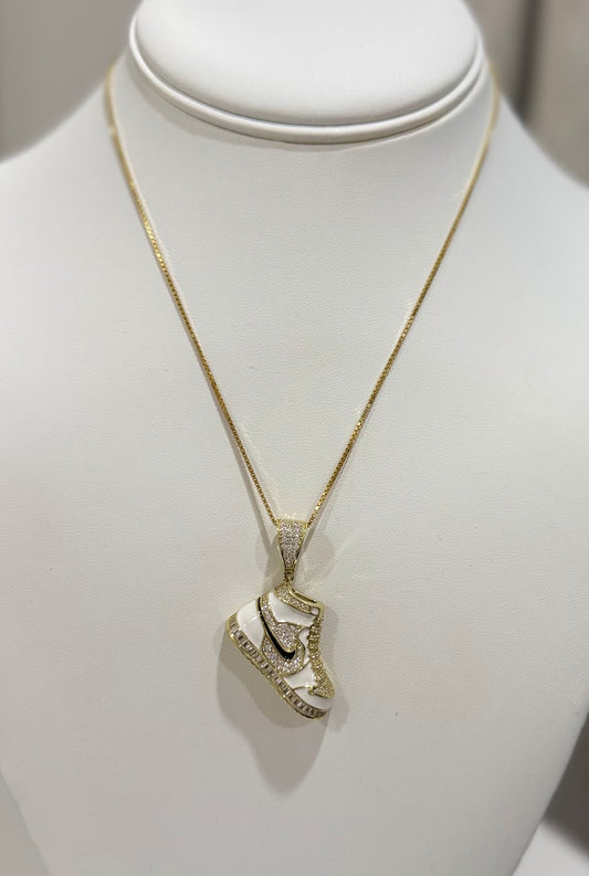 Shoes necklaces