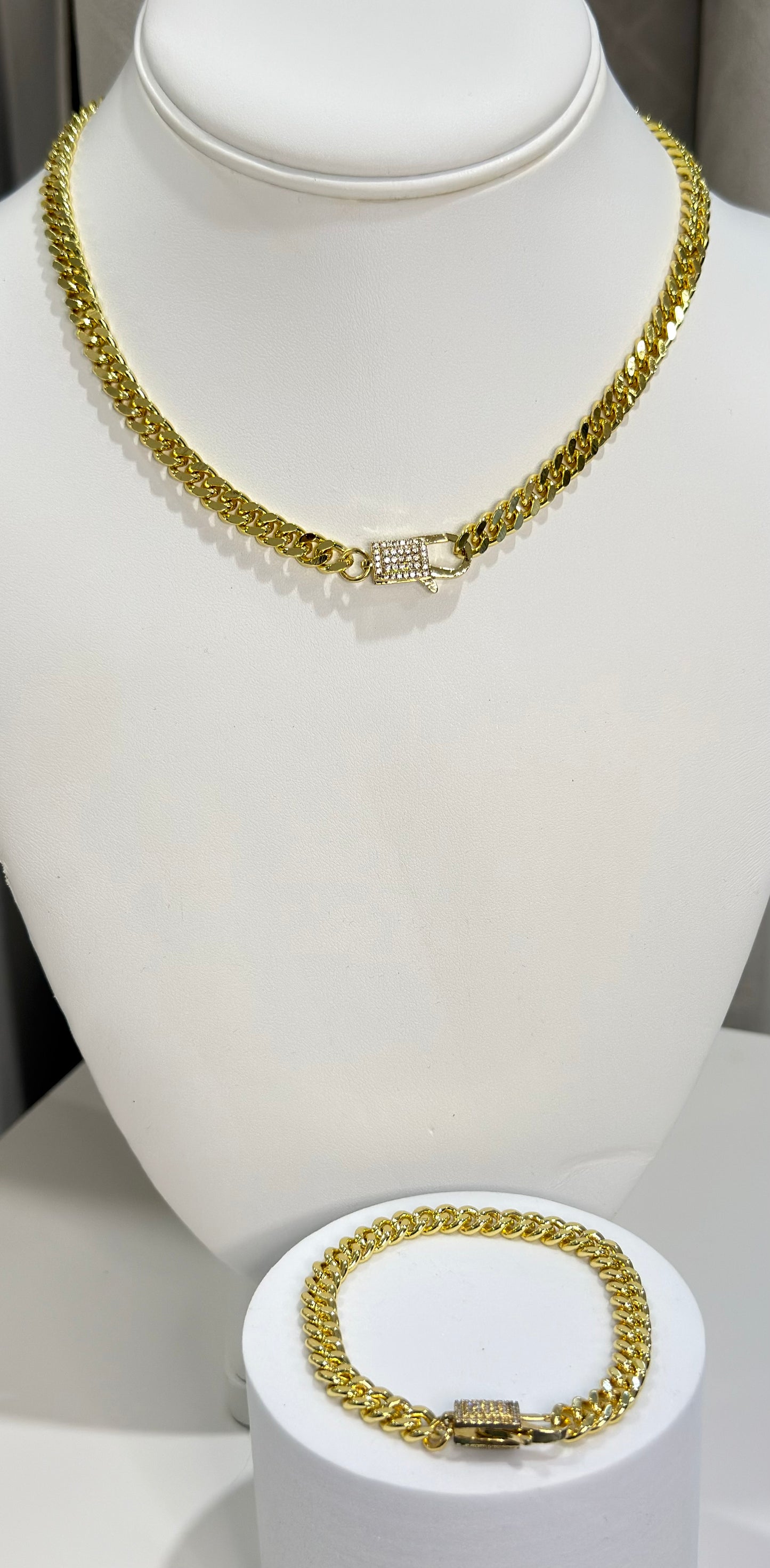 Kyle chain set