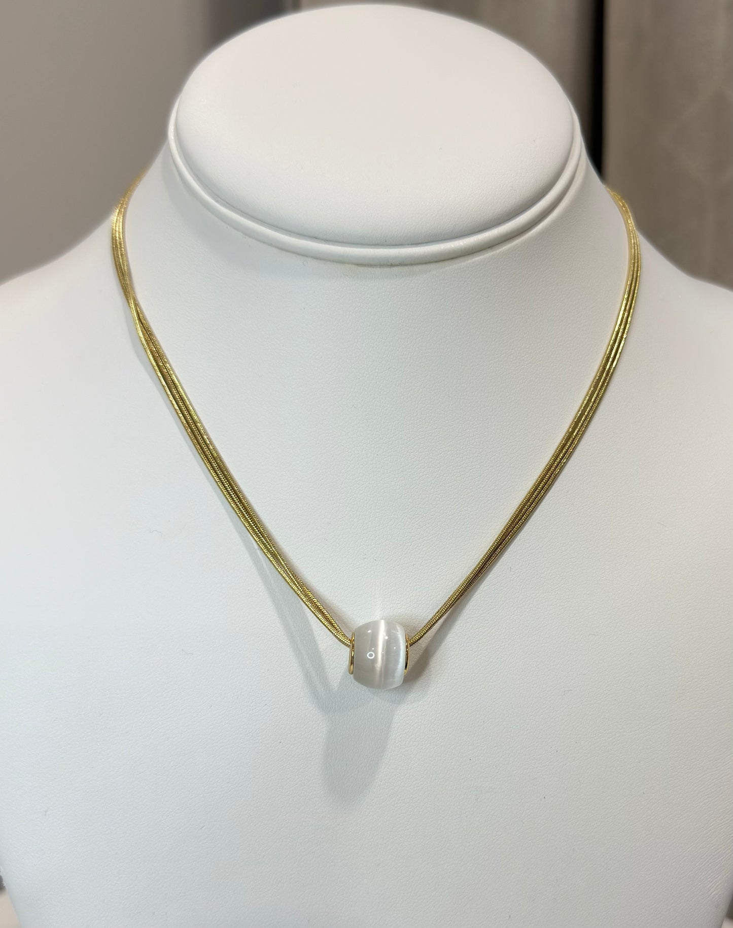 Litzy pearl necklaces