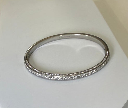 Ice cub bangle
