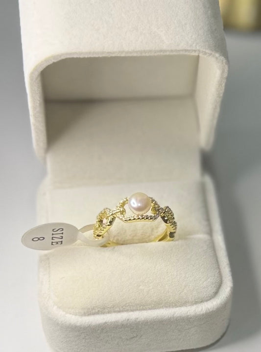 GG pearl ring