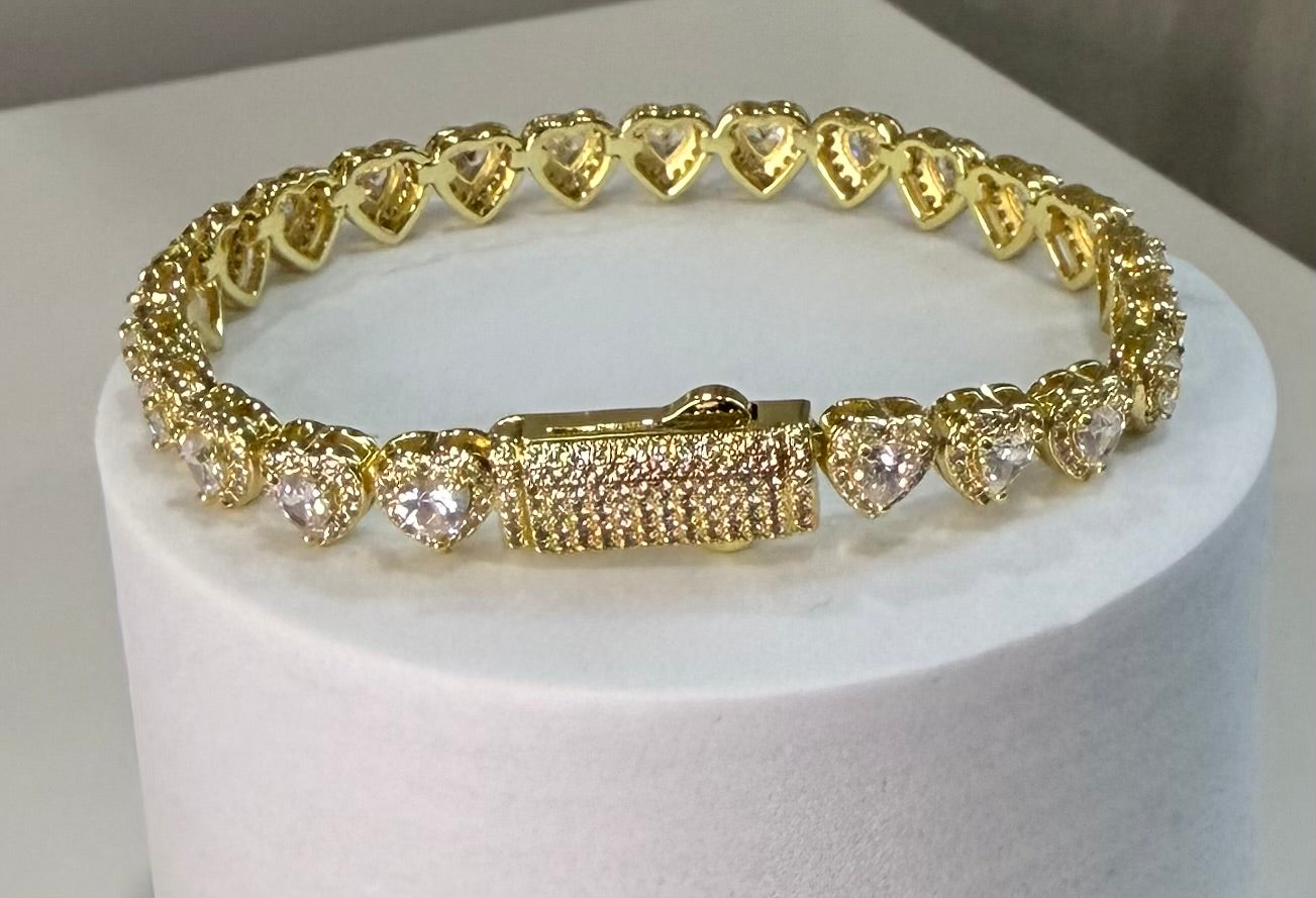 Fabulous heart bracelet