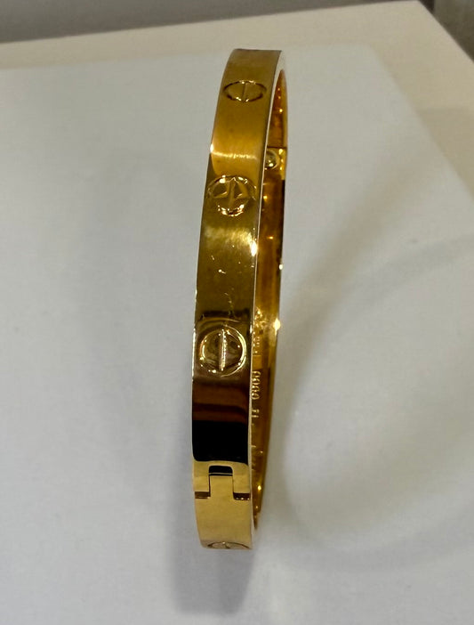 Roman fancy bangle