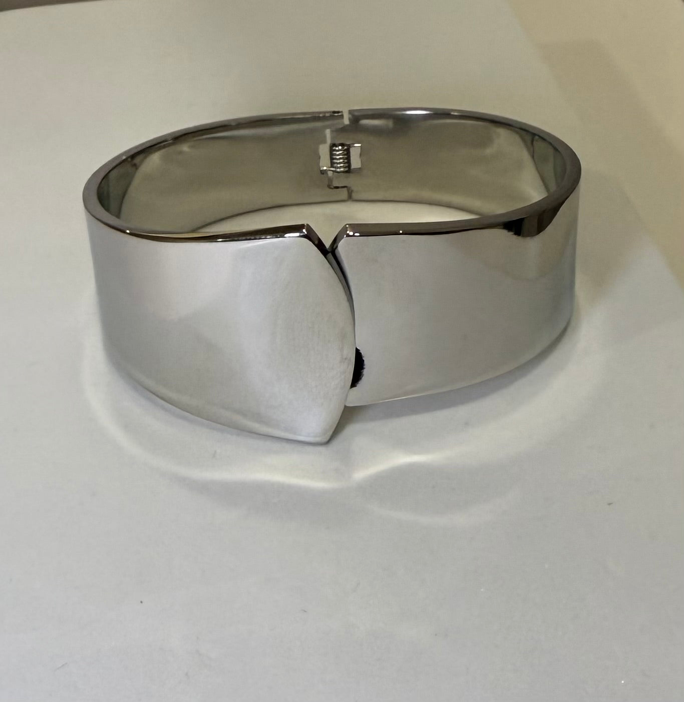 Zendalla bangle