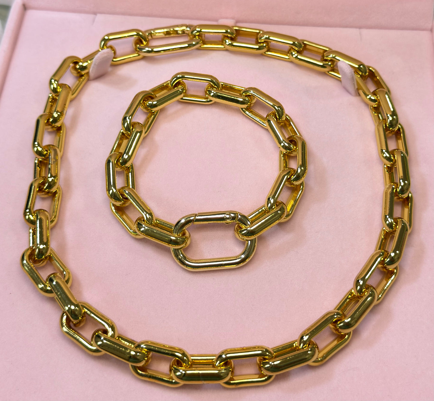 Luxury chain set