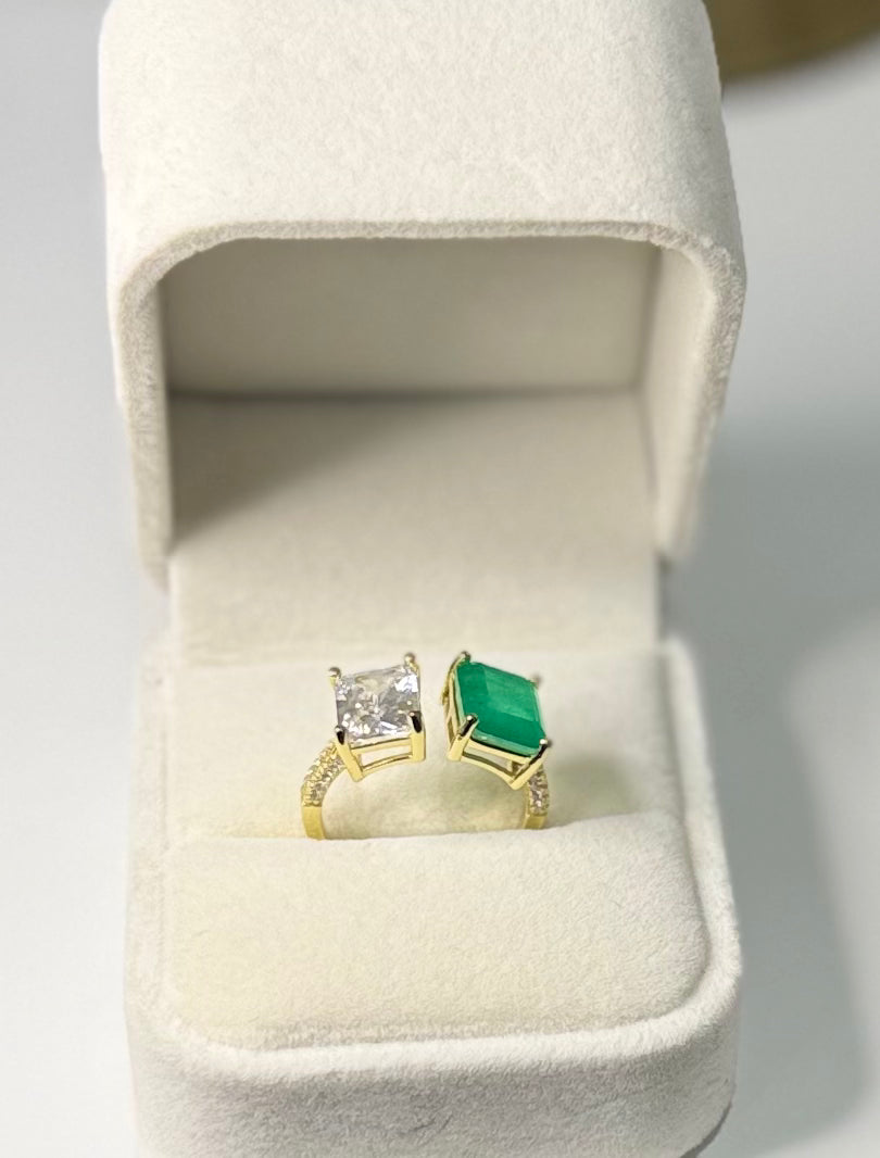 Chic ring