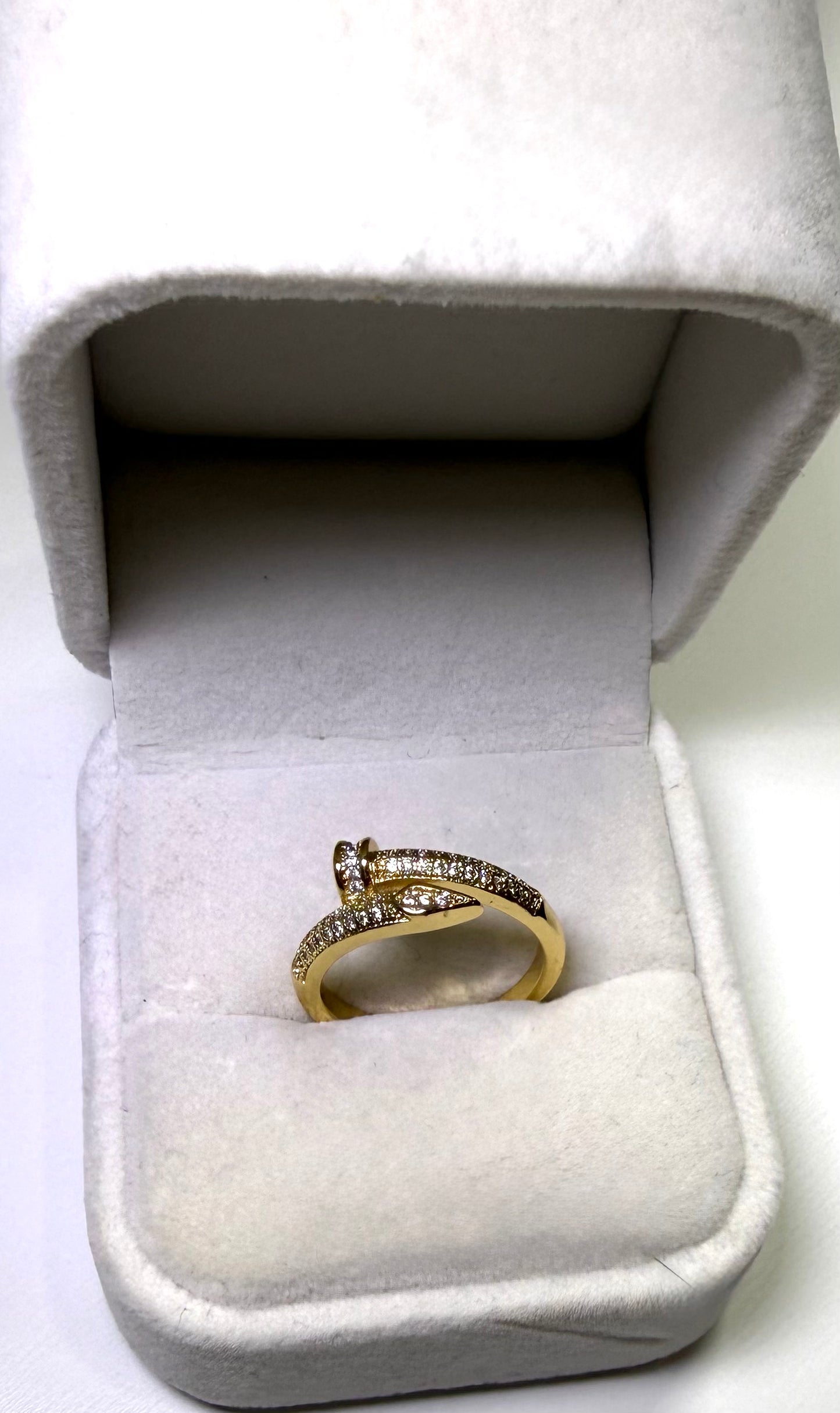 Fancy shine ring