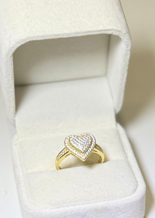 Bright heart ring