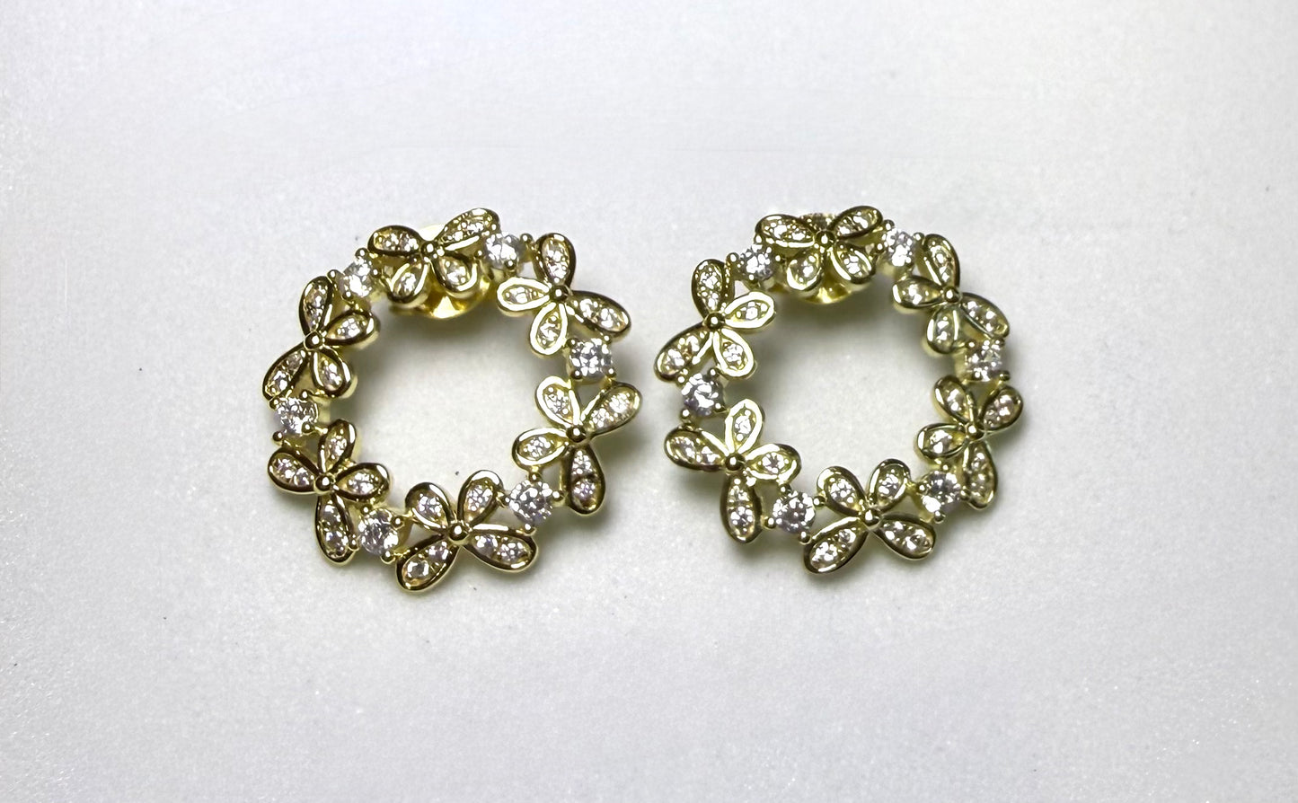 Patty butterfly earrings